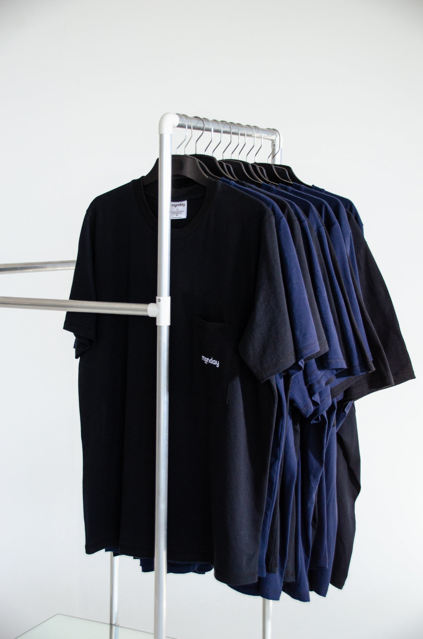 The Perfect Plus-Size Tee – Built for Comfort & Confidence