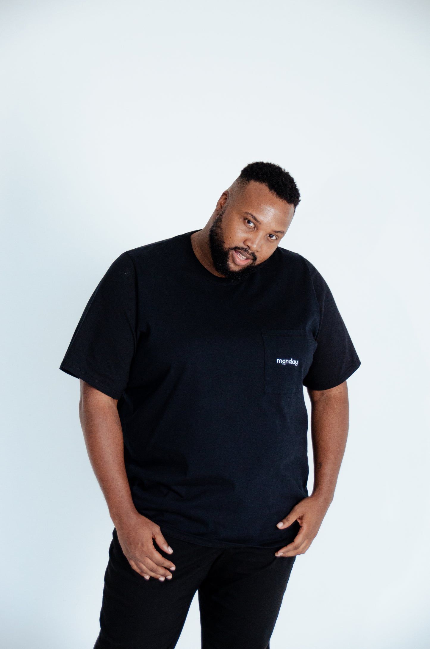 The Perfect Plus-Size Tee – Built for Comfort & Confidence